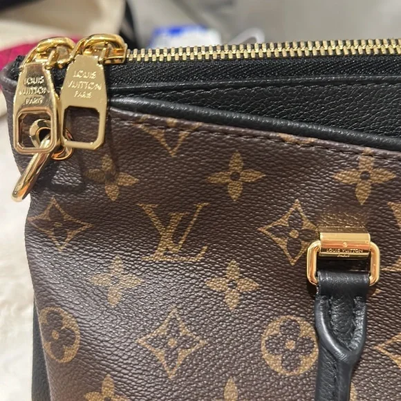 Authentic limited edition discontinued Louis Vuitton Pallas MNG Full NOIR - Picture 9 of 17